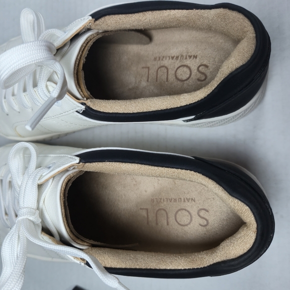 SOUL Naturalizer Women's Neela White and Black Oxford Sneakers Size 7 Wide - Picture 9 of 12